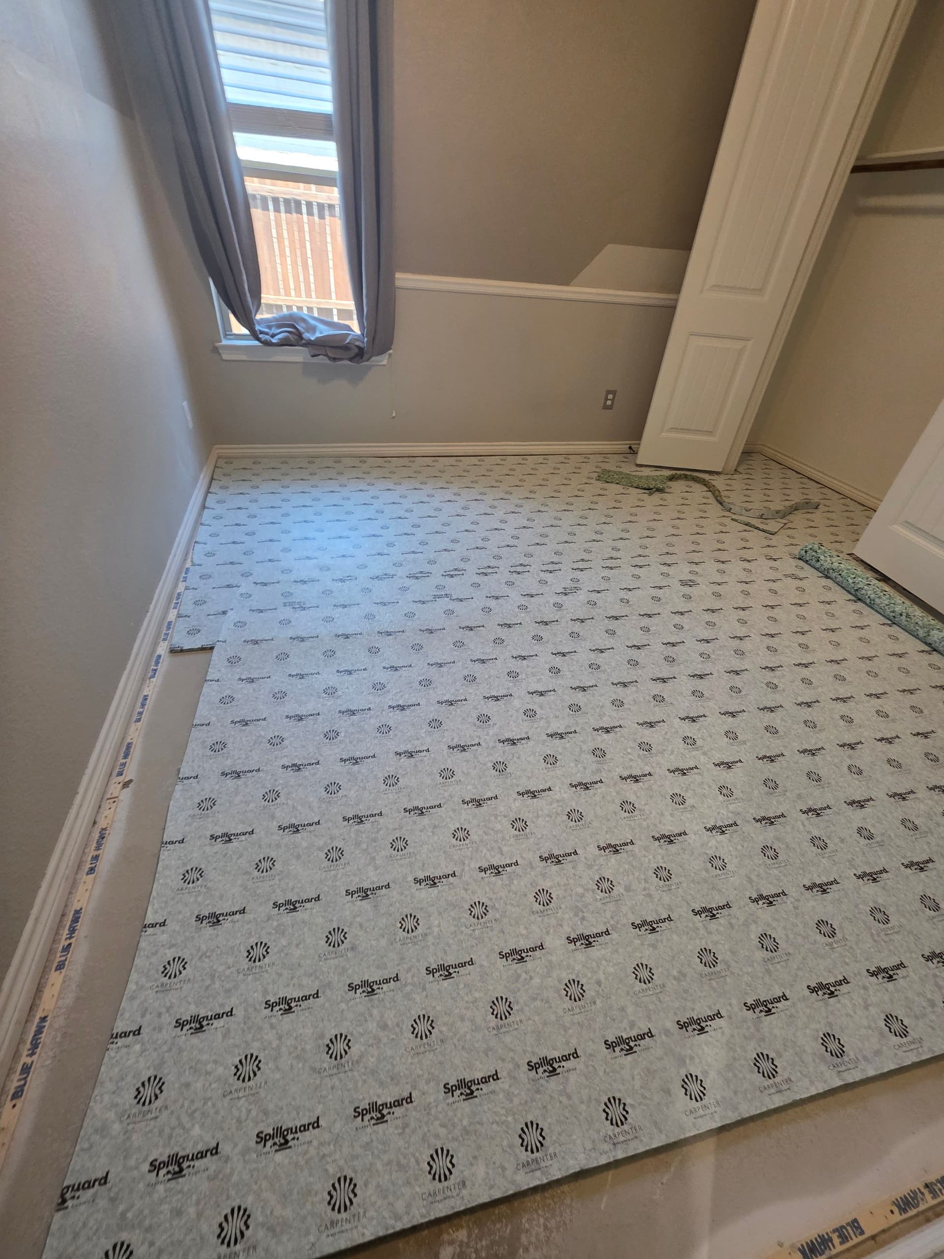 Gallery photos for Same-Day Carpet Install Knocks Out 40 Yards in Waxahachie: Image #4