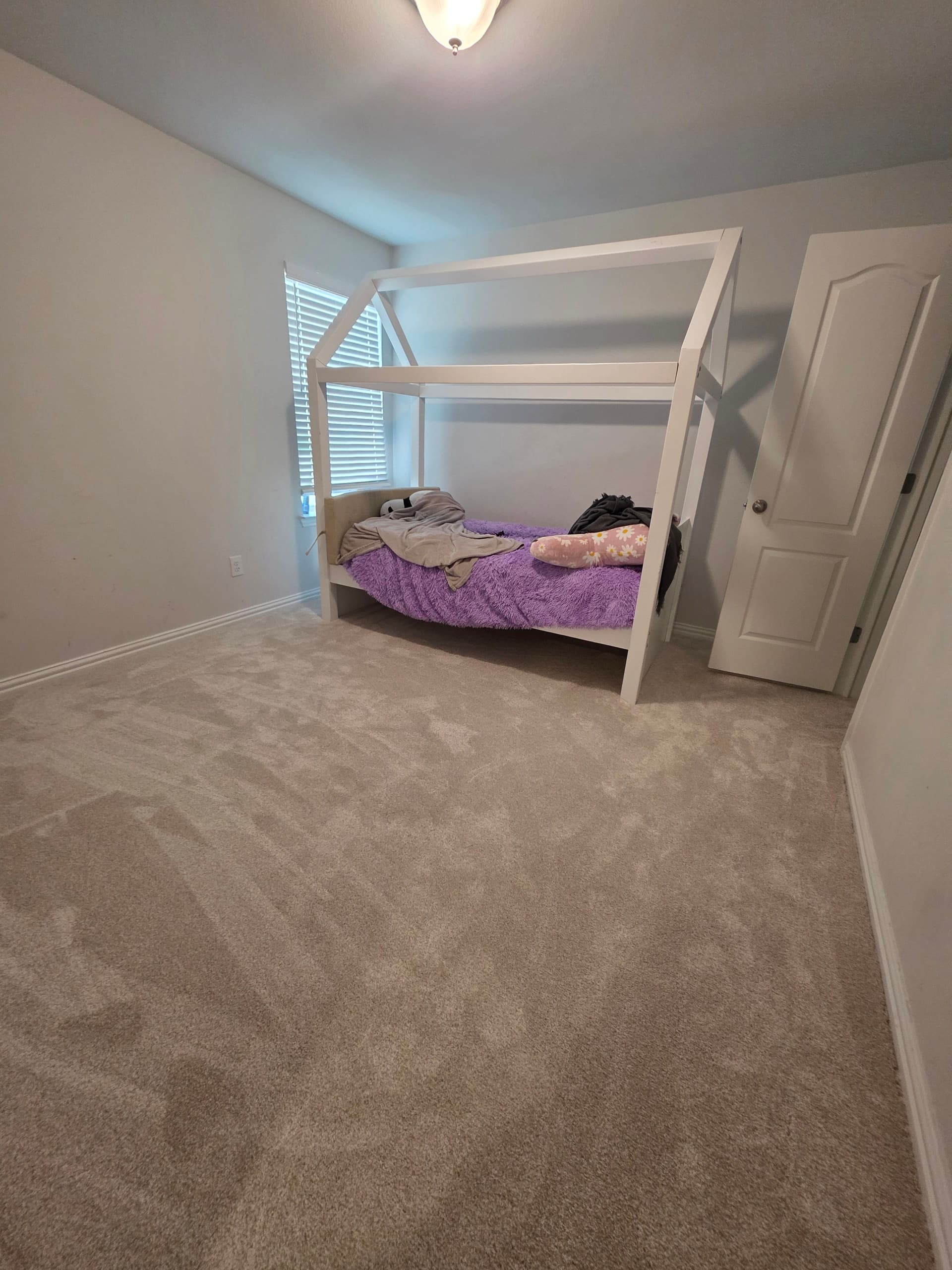 Gallery photos for Elevated Home Comfort with Mohawk Carpet Installation: Image #5