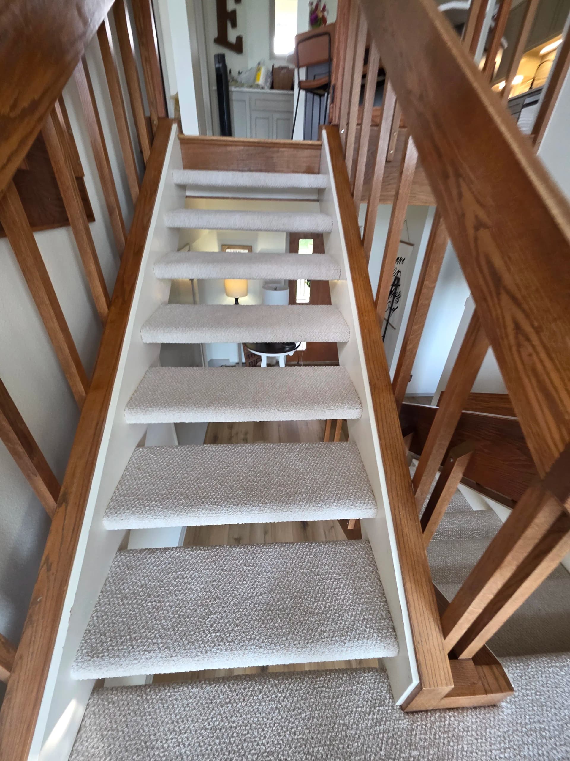 Gallery photos for 100 Yards of Berber Carpet Installed at Lake Waco Home: Image #8