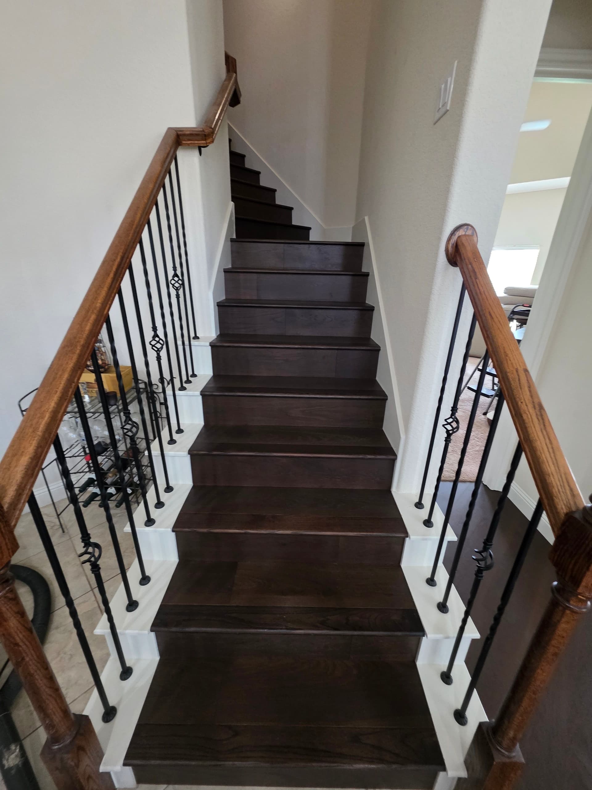 Gallery photos for Carpet to Engineered Wood Floor Installation in Waxahachie: Image #7