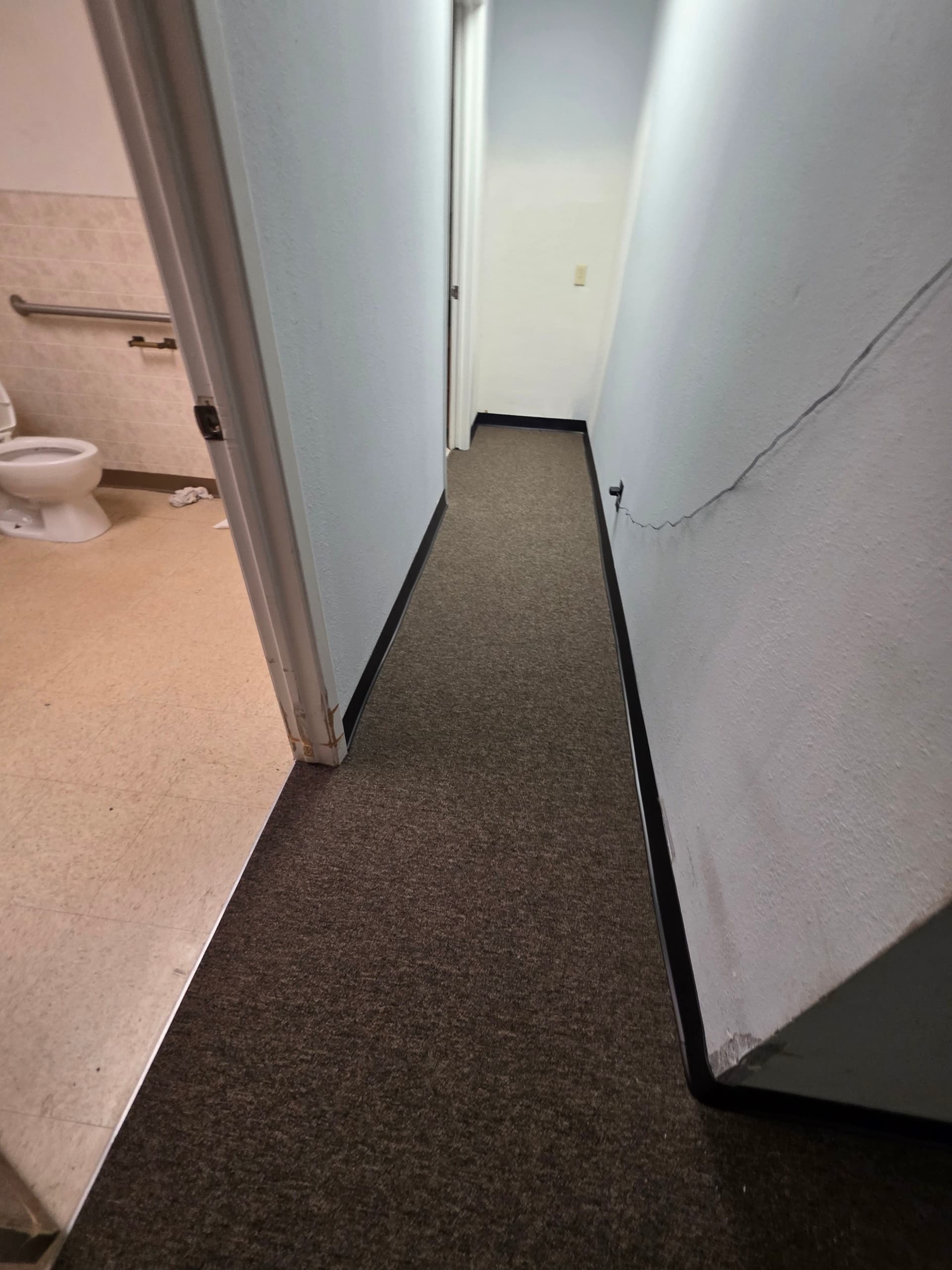 Gallery photos for 190 Sq Yds of Glue-Down Commercial Carpet Installed in Arlington: Image #6